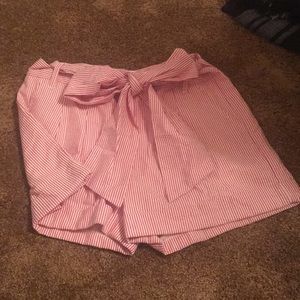 Lauren James bow shorts